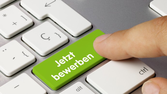 Tastatur mit Taste "Jetzt bewerben" (© stock.adobe.com)
